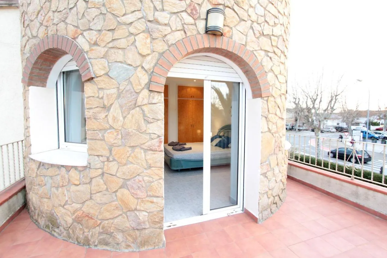 Leon Inmo Villa Gabriela - 10034 Empuriabrava Spagna